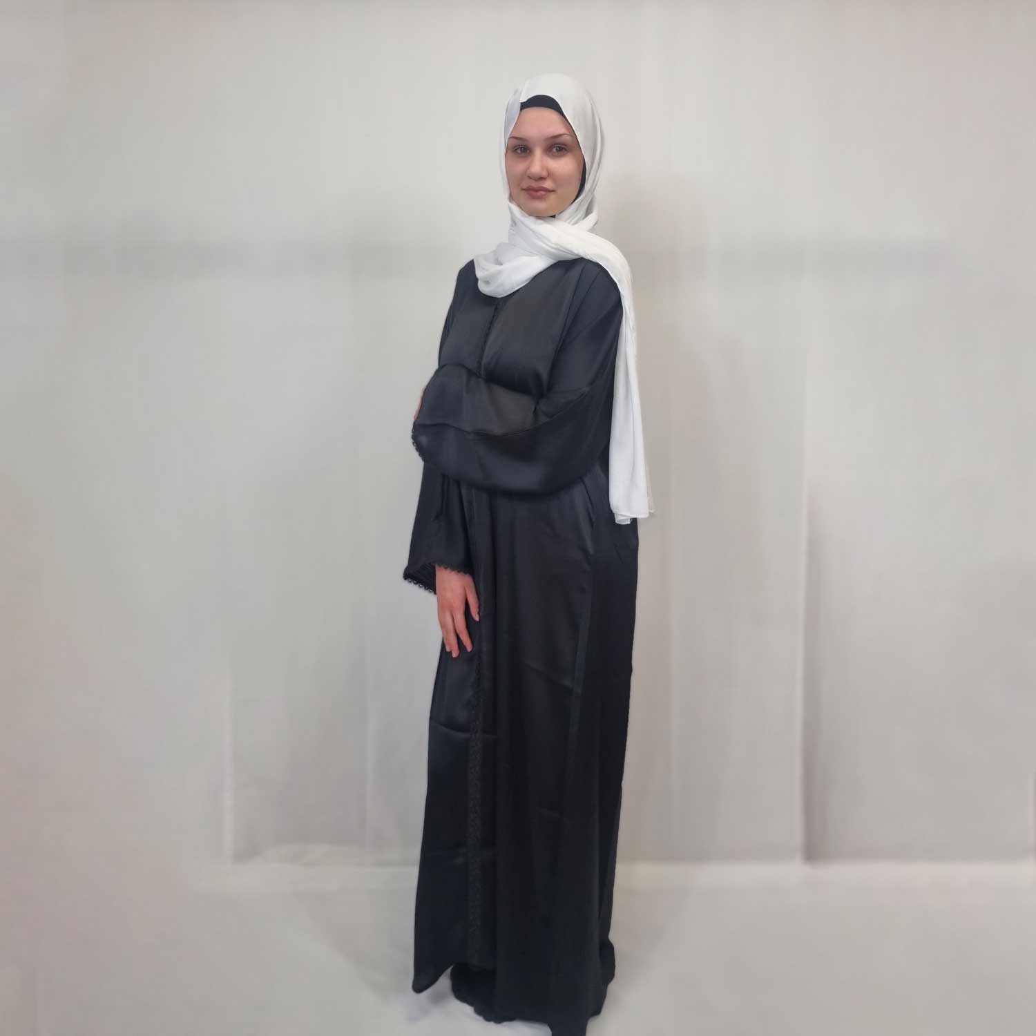Simple Traditional Black Abaya