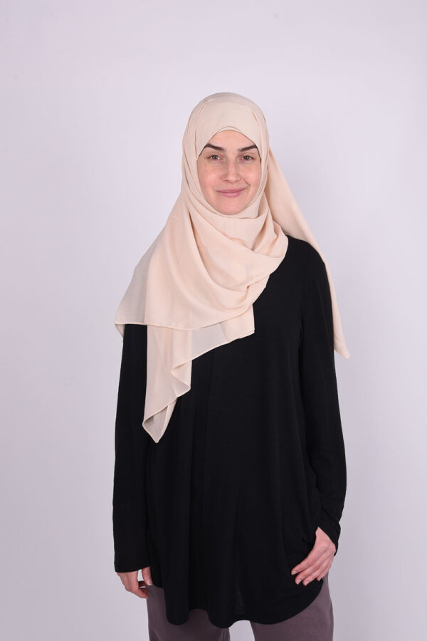 Wrinkled Beige Hijab - Image 3