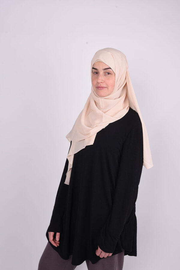 Wrinkled Beige Hijab - Image 4