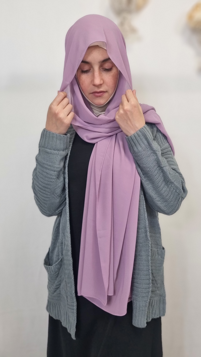 Stilysh Short Gray Cardigan - Image 2